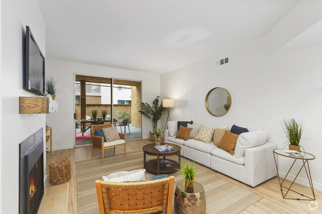 Building Photo - 384 Redondo Ave Unit 204 Rental
