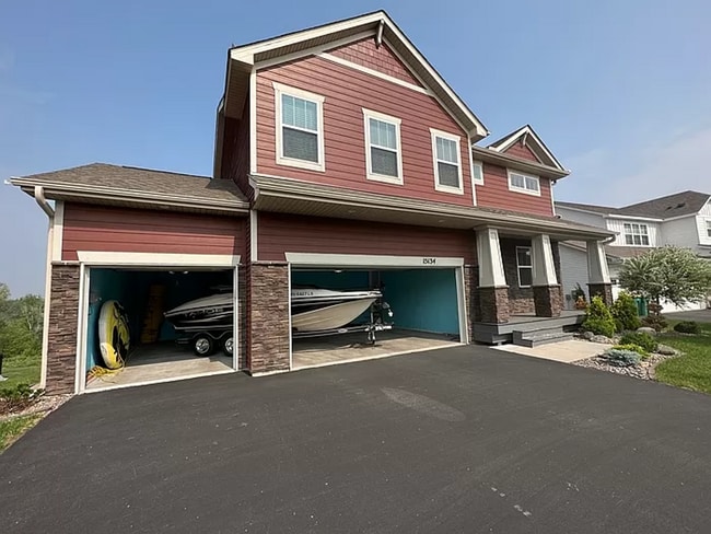 Photo - Gorgeous 5 Bedroom, 3.5 Bath Single Family Home w/Sun Deck!