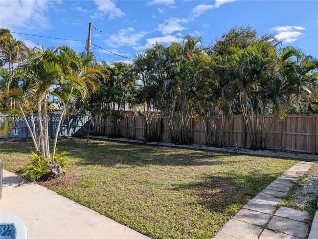 Photo - 311 SW 2nd Ave