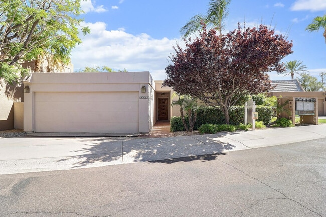 Photo - 3025 E Marlette Ave