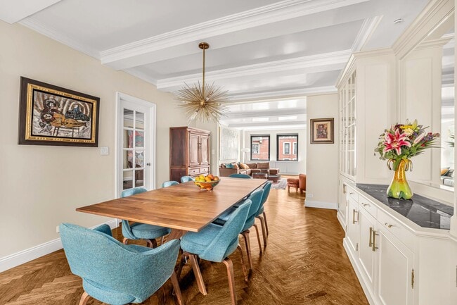 Photo - 400 West End Ave