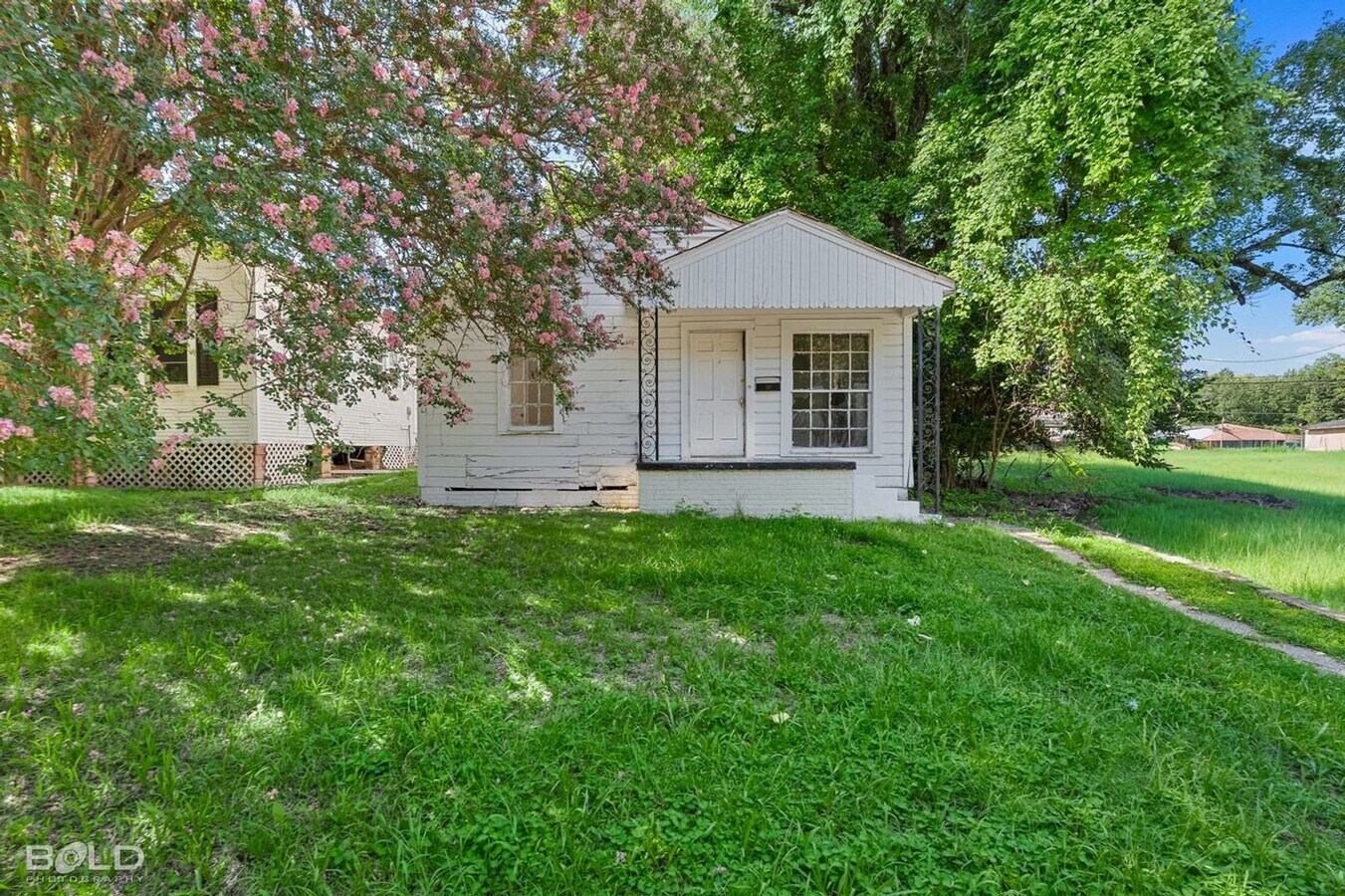 Photo - 3325 Judson St