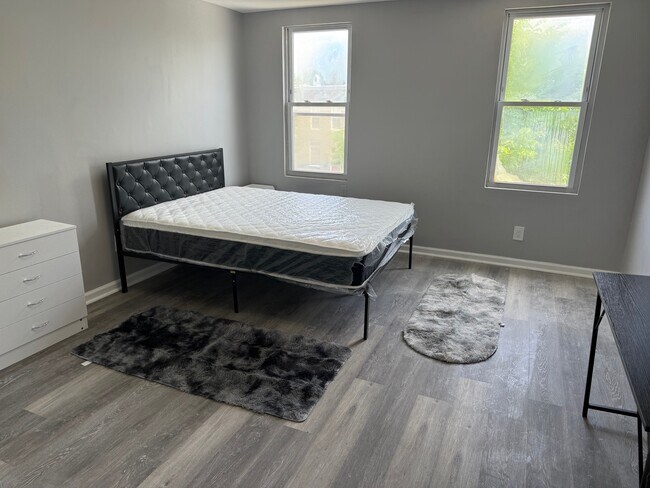 Photo - 2801 Huntingdon Ave Unit B