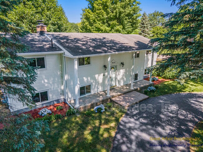 Photo - 3624 Maple Dr