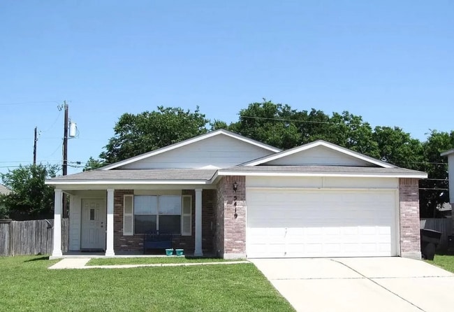 Building Photo - 5419 Southern Crossing Dr Rental