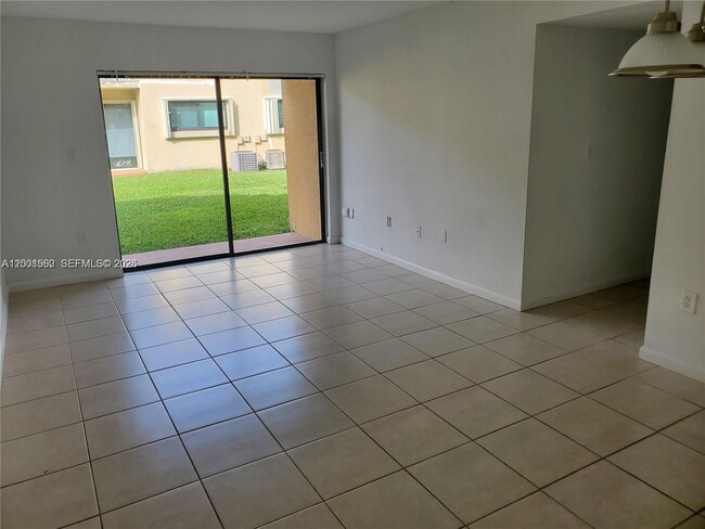 Photo - 7423 SW 152nd Ave Unit 10-106