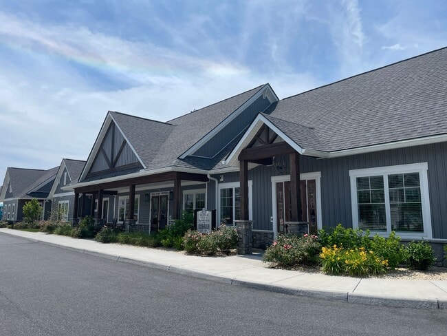 Photo - Willet | 4 Bed 3.5 Bath | Garage | 2287 sf...