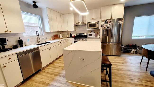 Photo - 1277 E Lincoln St