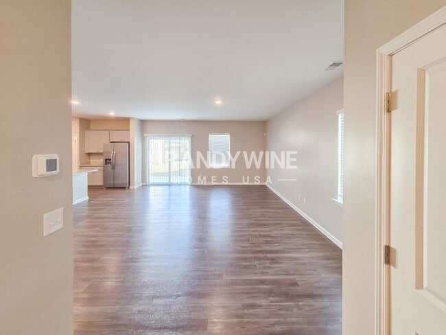 Photo - 859 Gelderland Dr