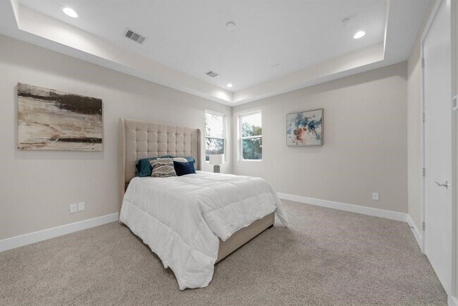 Photo - 5904 Gardendale Dr
