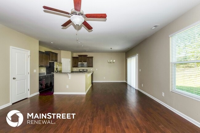 Photo - 309 Augustus Lane