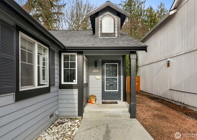 Photo - 8215 1st St SE