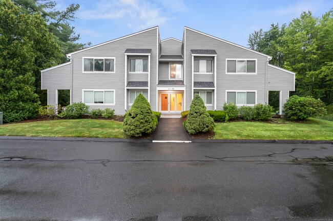 Building Photo - 28 Hilltop Dr Unit 28 Rental