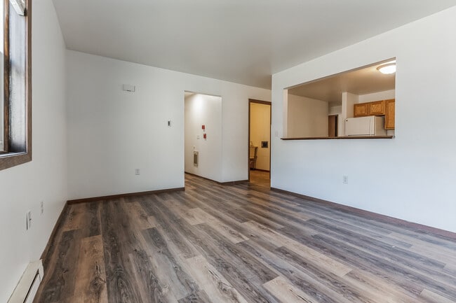 Photo - Englewood Apartments