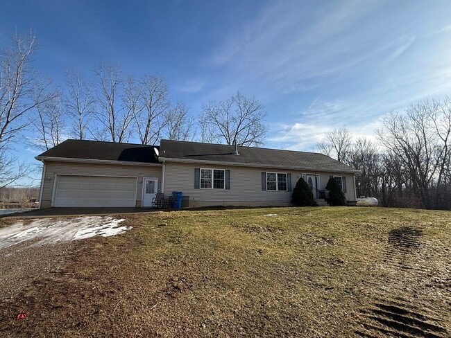 Photo - Spacious 3-Bedroom Home with Sunroom and Attached 2-Car Garage in Manchester, MI