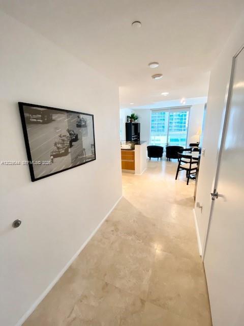 Building Photo - 1060 Brickell Ave Unit 2003