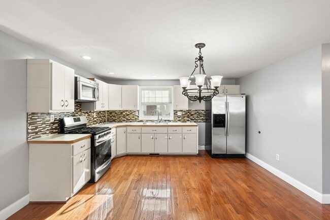 Photo - 70 W High St