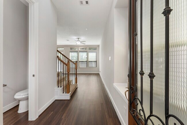 Photo - 31 Aventura Pl