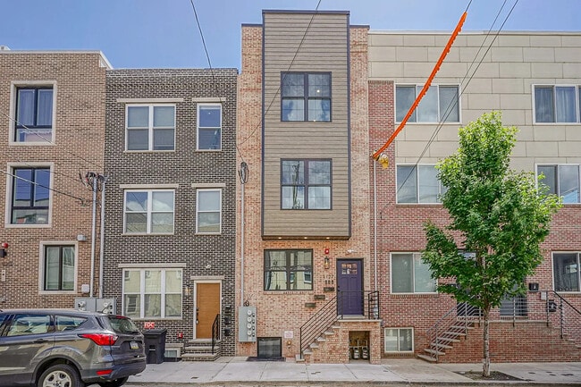 Building Photo - 1220 S 20th St Unit 1