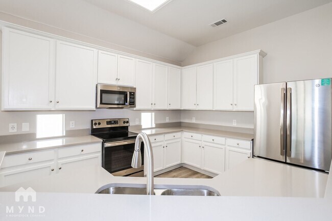 Photo - 2720 Maple Creek Dr