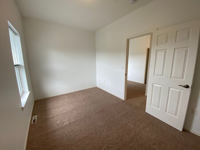 Photo - BY4020 Unit 201