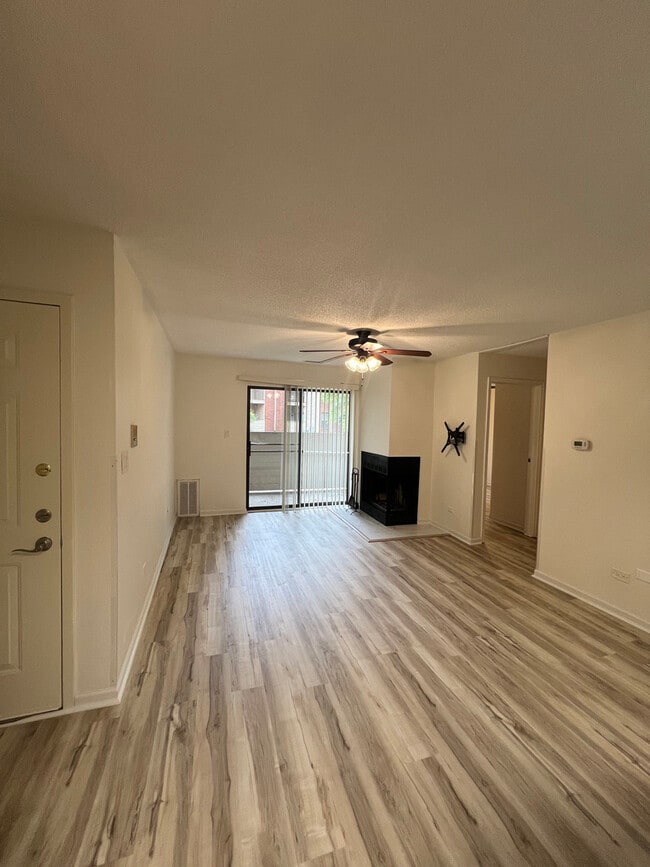 Photo - 2028 N Rand Rd Unit 104