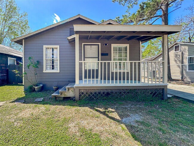 Photo - 132 Grothe Ln