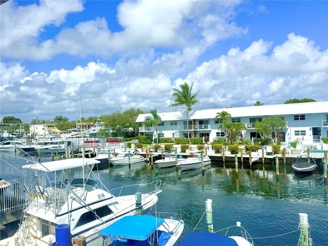 Photo - 2533 NE 15th St