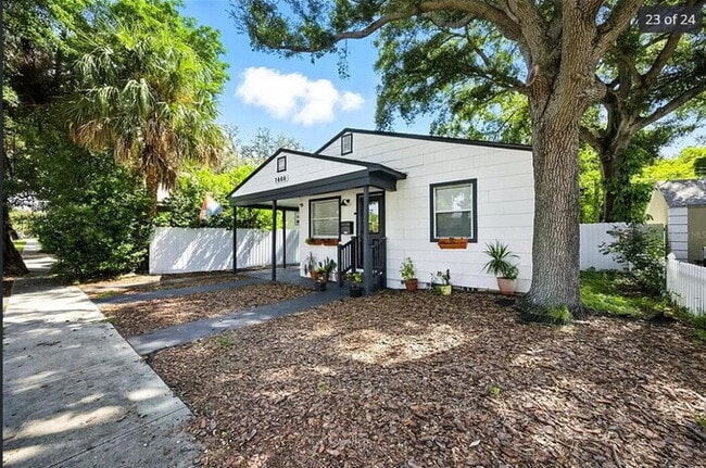 Photo - 1466 15th St S