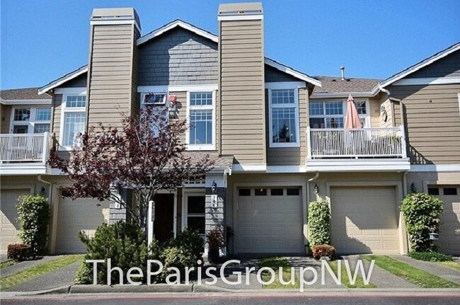 Gorgeous Renton Highlands Condo * Attached... - Gorgeous Renton Highlands Condo * Attached...