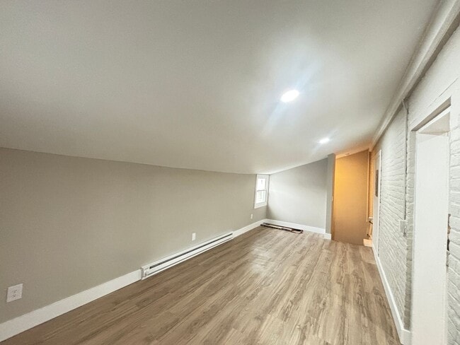 Photo - 20 W Union Blvd Unit 3