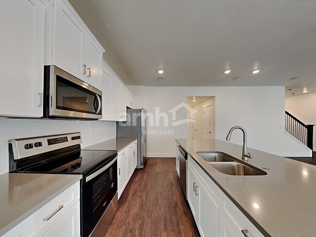 Photo - 4043 Bold Stripe Ave