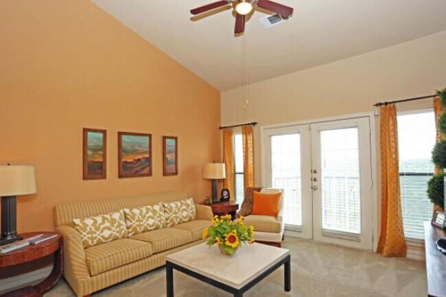Photo - 3 bedroom in Austin TX 78730 Unidad 3018