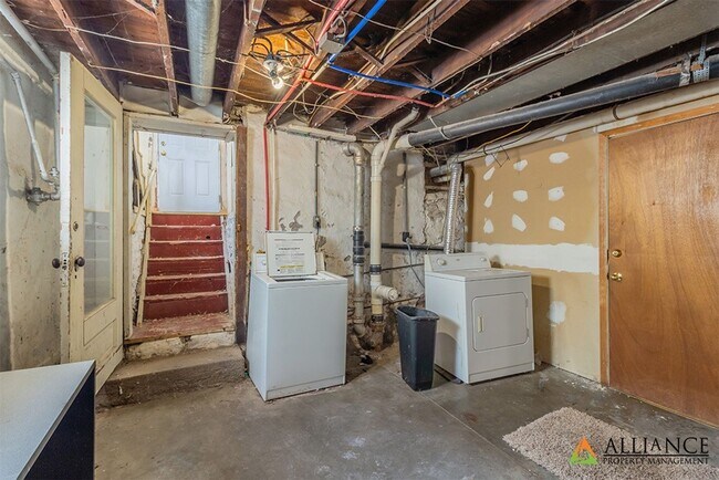 Photo - 909 Leavenworth St Unit C