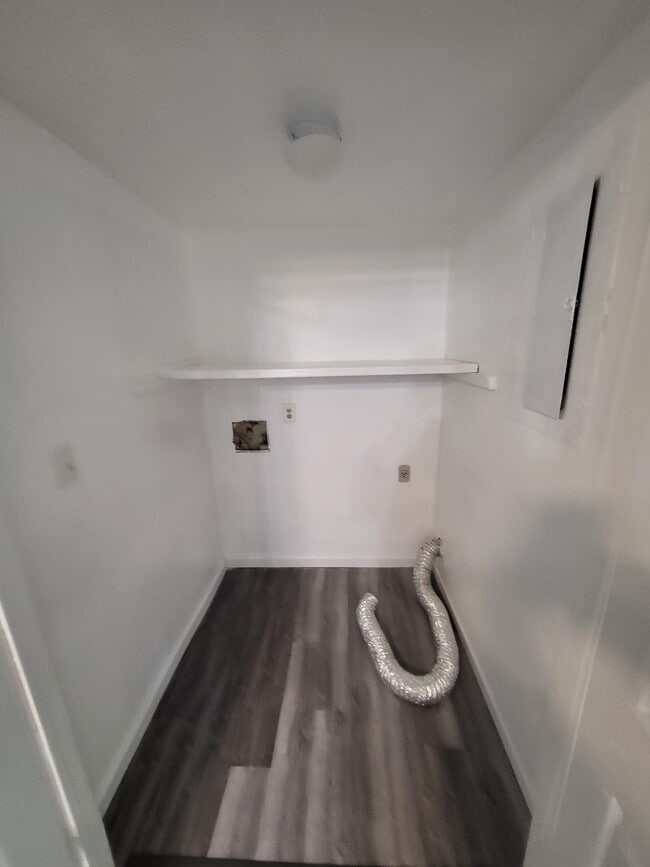 Baño - 9310 Cedar Ridge Dr NW