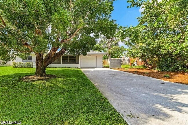 Photo - 1240 Pompei Ln