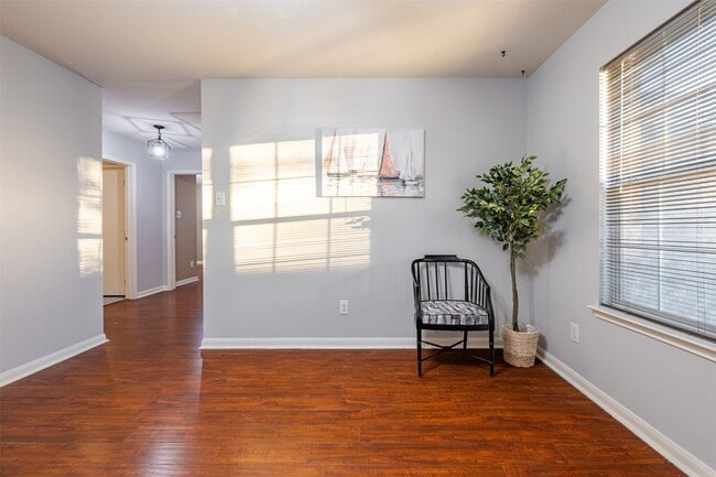 Photo - 15823 Kings Cypress Ln