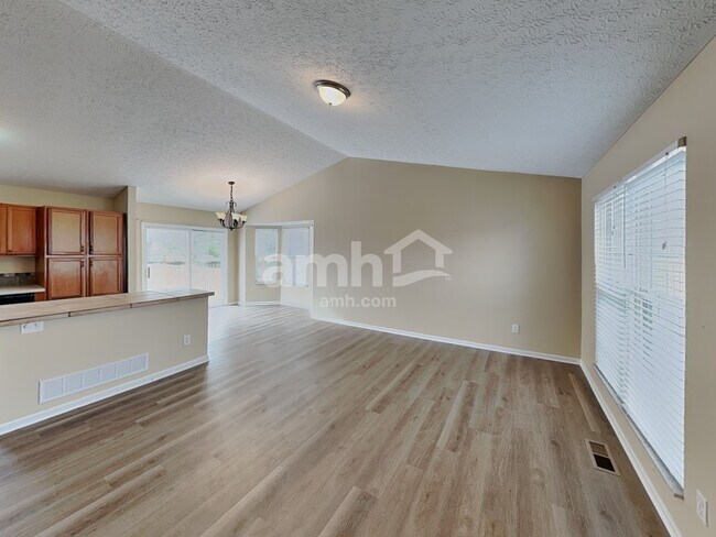 Photo - 6693 Jennyann Way