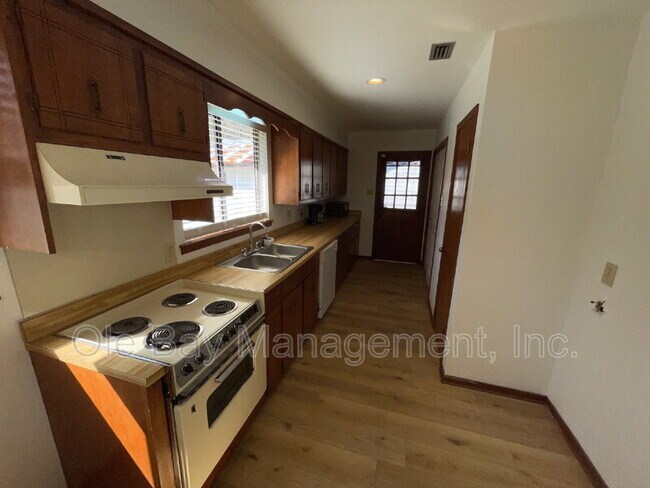 Photo - 4127 Springdale Rd
