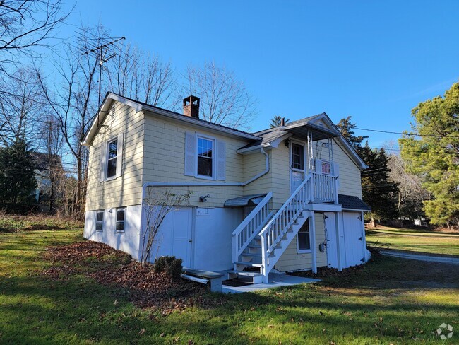 Building Photo - 590 Sturges Hwy Rental