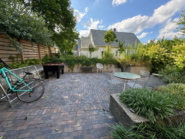 Photo - 90 Chandler St Unit 2