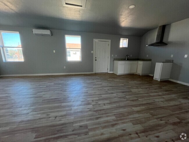 Building Photo - 2630 Observation Dr Rental