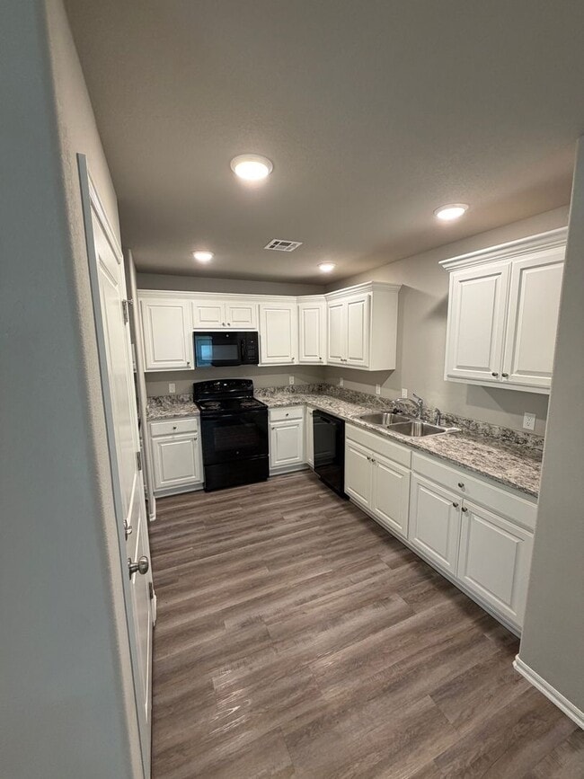 Photo - 2 Bed | 1 Bath Luxury Duplex
