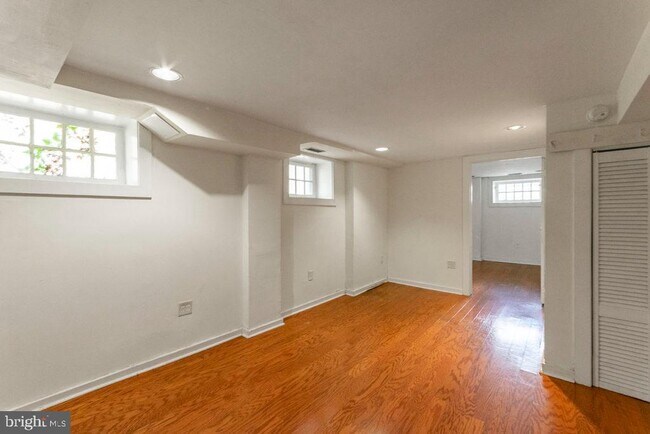 Photo - 3512 Lancaster Ave Unit 1W