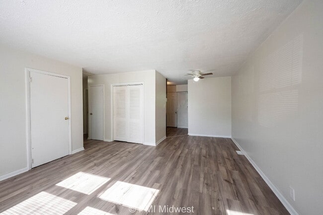 Photo - "Charming 2-Bed Duplex Retreat in Indianapolis - Cozy 728 Sq Ft Gem!"