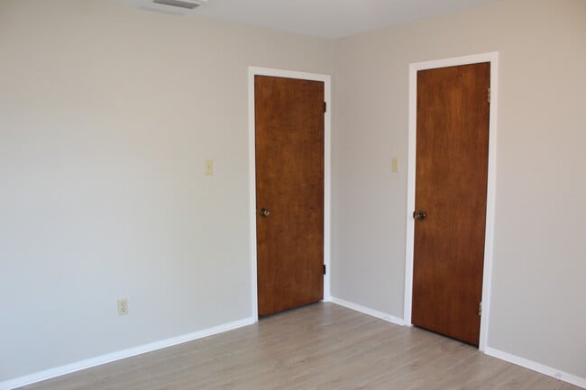 Photo - 1414 N Live Oak St