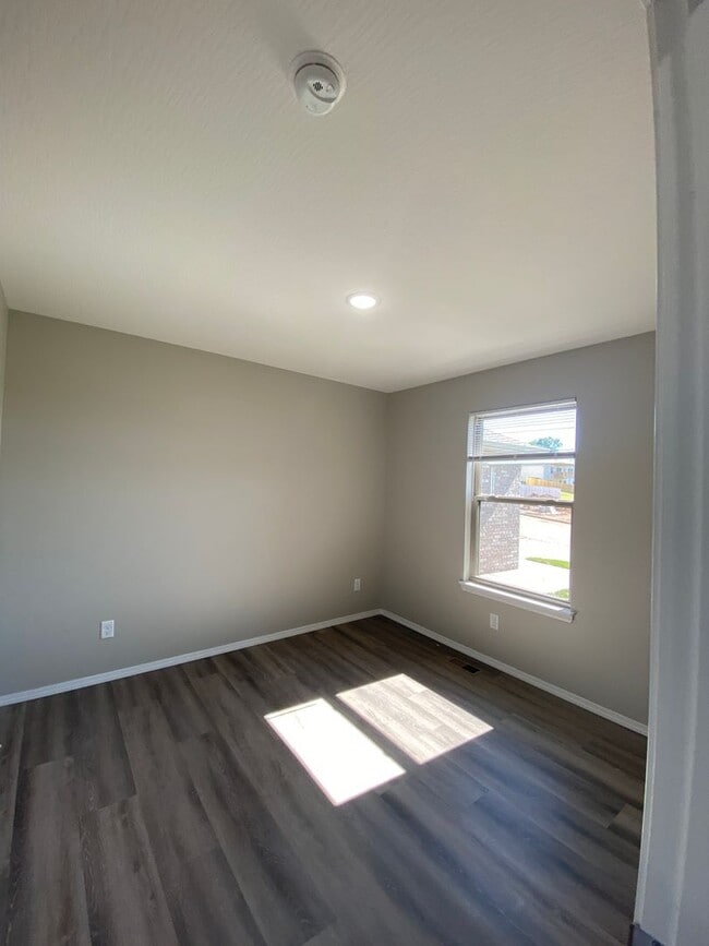 Photo - Brand New Home!!