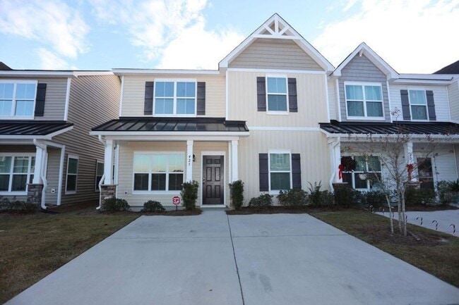 Building Photo - Townhouse in the Landings at Montague Plan...