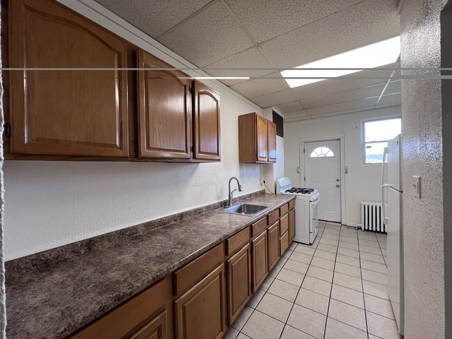 Kitchen - 534 3rd St