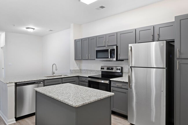 2BD, 2BA - 1078SF - Kitchen